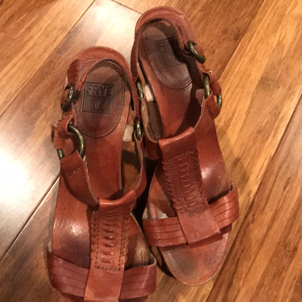 Frye Wedge - Picture 2 of 3